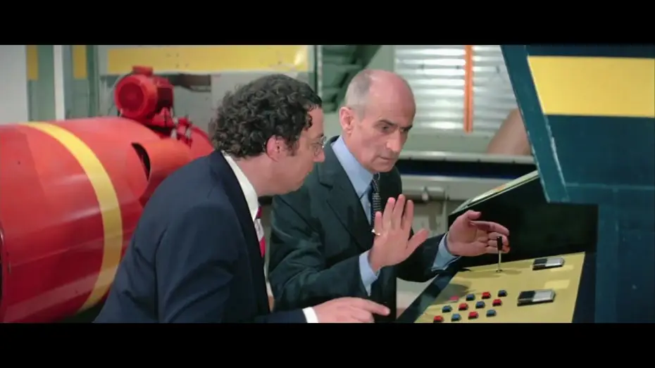 Watch film The Wing or the Thigh? | L'Aile ou la cuisse (1976 ) - Pourquoi tout le temps moi?
