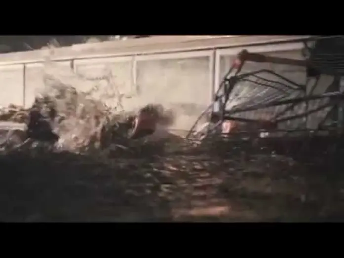 Watch film Bait | Shark 3D - Trailer ufficiale italiano - Scegliliflm.it