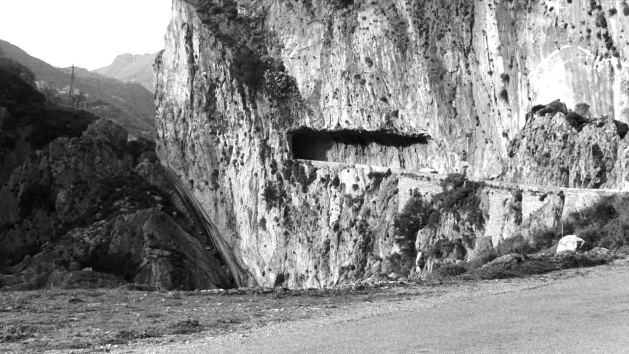 Watch film L'Avventura | Three Reasons: L'avventura