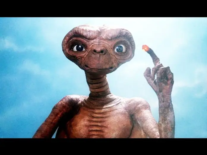 Watch film  — E.T. El Extraterrestre (Trailer 20 Aniversario)