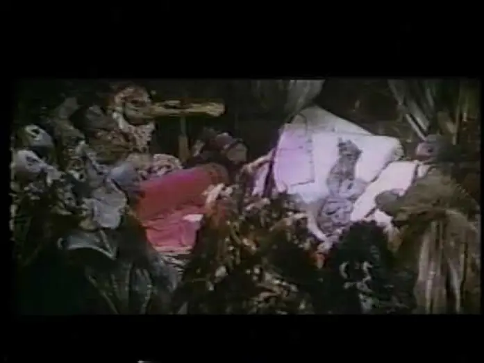 Watch film The Dark Crystal — Original Skeksis Language