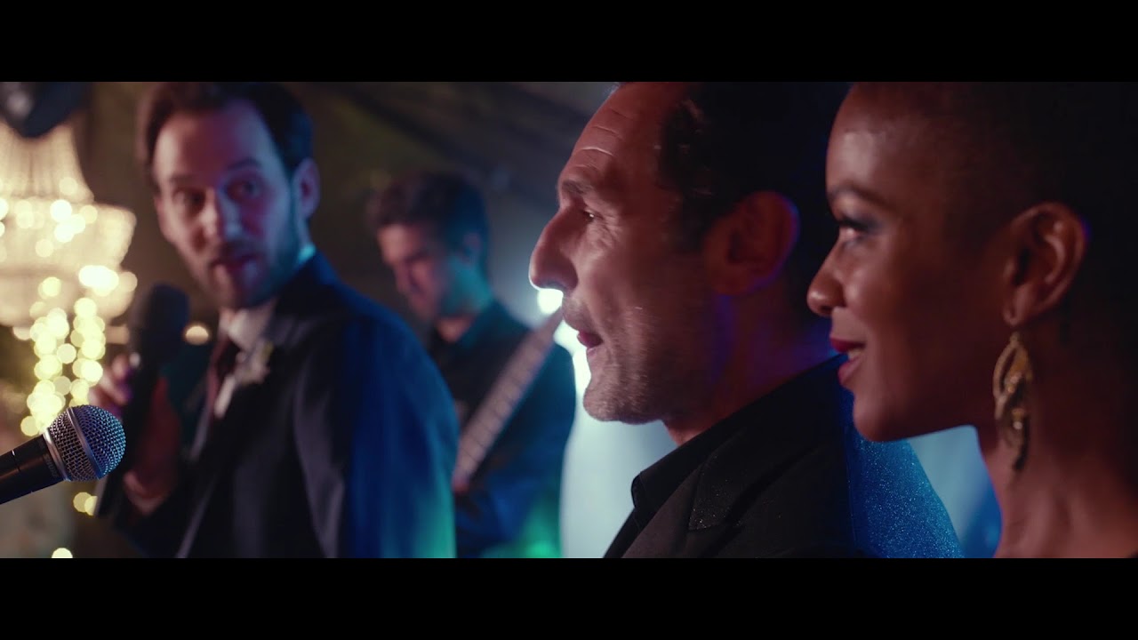 Watch film C'est la vie! | Праздничный переполох - Trailer