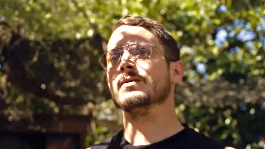 Watch film I Don't Feel at Home in This World Anymore | В этом мире я больше не чувствую себя как дома &mdash; Русский трейлер (2017)