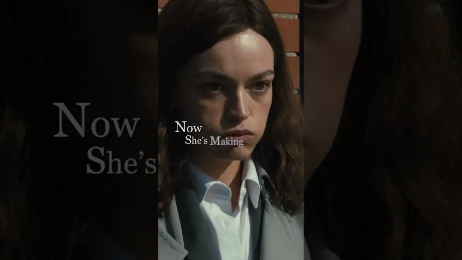 Watch film Ella McCay | Ella is just making the best of a b̶a̶d̶ dad situation