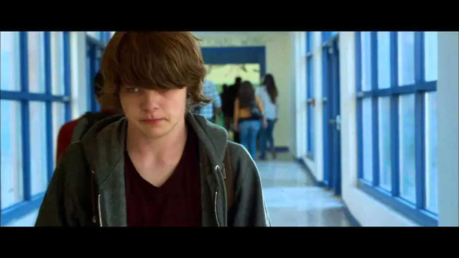 Watch film The Guest | THE GUEST (Tr&aacute;iler Oficial Espa&ntilde;a "The Guest")