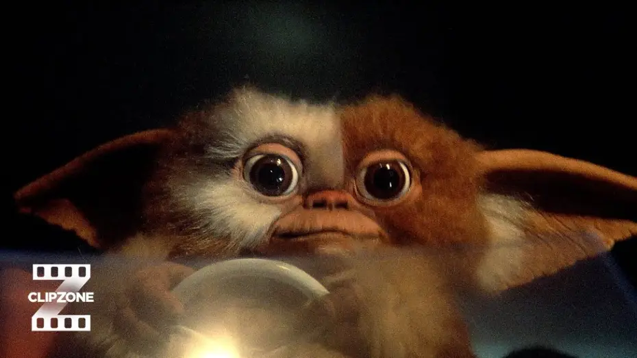 Watch film Gremlins — Gizmo To The Rescue!