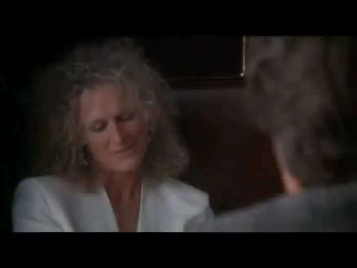 Watch film Fatal Attraction | Atracci&oacute;n fatal tr&aacute;iler en castellano