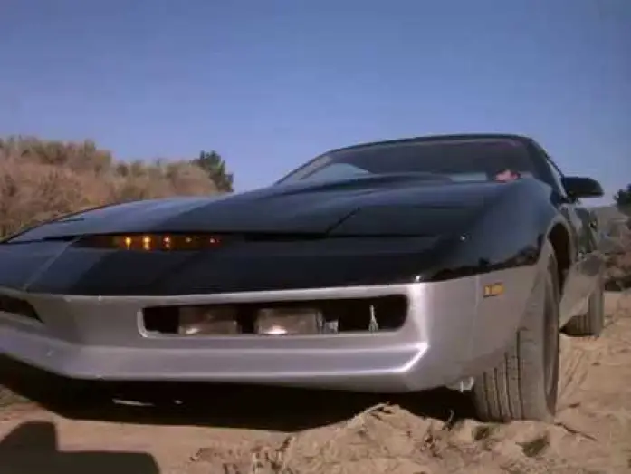 Видео к сериалу Knight Rider — Knight Rider - K.I.T.T. vs. K.A.R.R. Duel (Ukrainian)