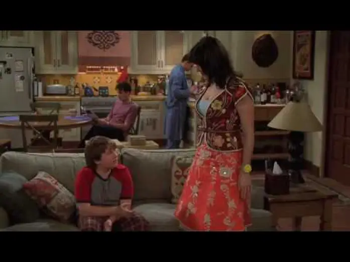 Видео к сериалу Two and a Half Men — Season 4 Bloopers