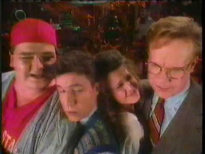 Видео к сериалу Herman's Head — Herman's Head Intro.