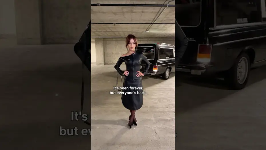 Видео к сериалу Wednesday — jenna. hey, jenna. JENNA!!! season 2 is coming tomorrow!