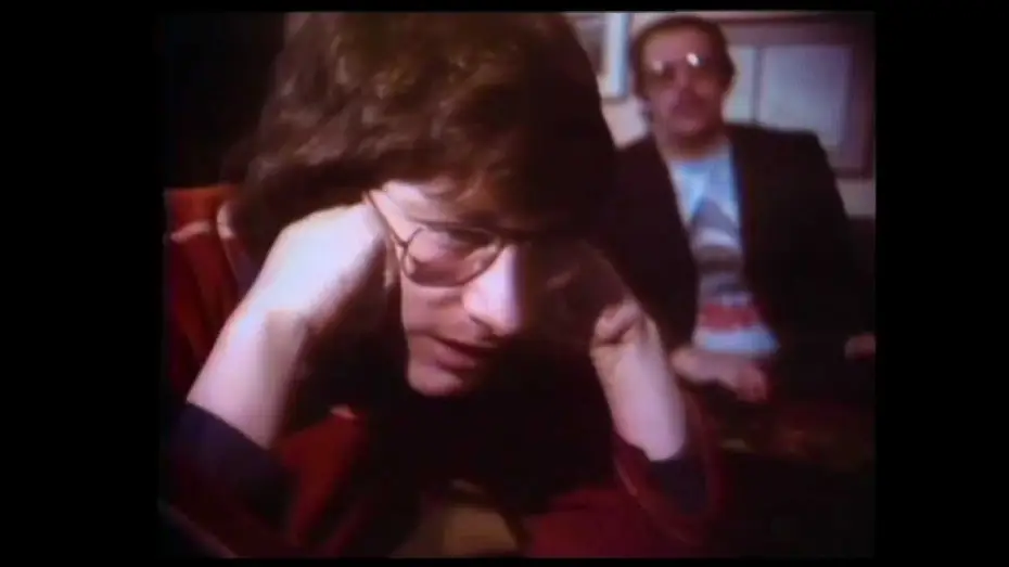 Видео к сериалу The Oscars — Steven Spielberg watches Oscar nominations in 1976