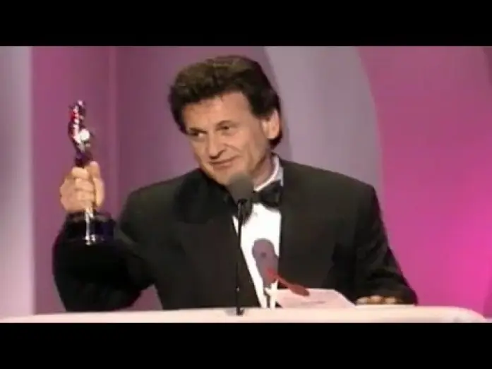 Видео к сериалу The Oscars — Joe Pesci winning an Oscar® for "Goodfellas"