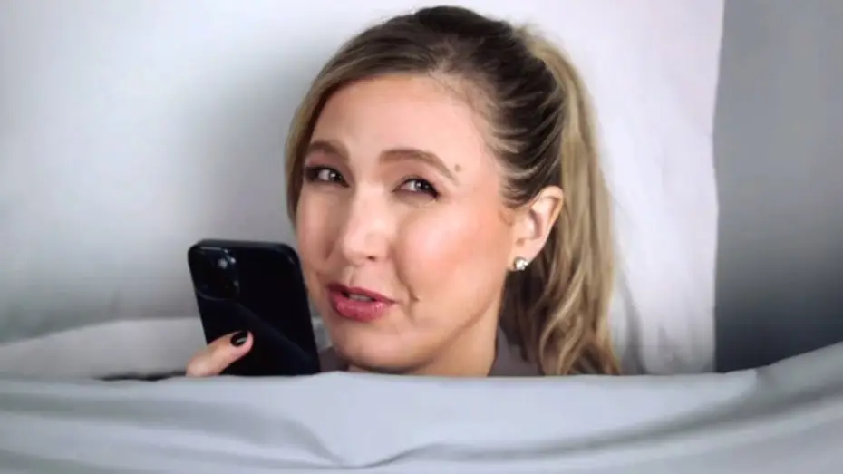 Video for the series After Midnight — After Midnight With Taylor Tomlinson CBS Trailer