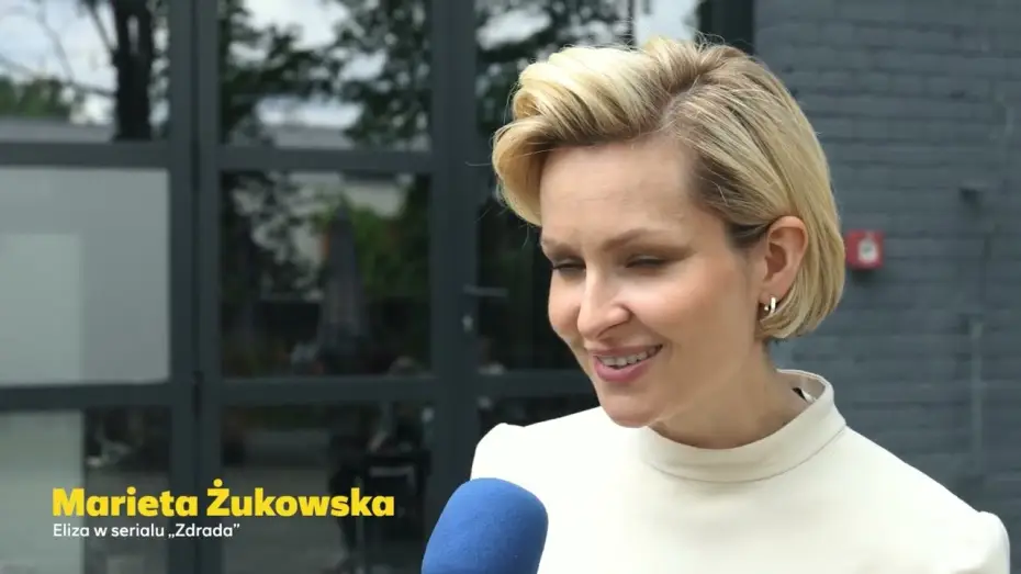 Video for the series Zdrada — Ile wymiarów może mieć „Zdrada”? Odpowiada Marieta Żukowska 🖤