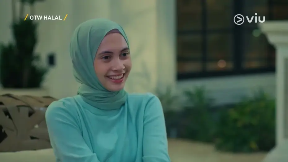 Video for the series OTW Halal — Trailer:  OTW Halal  | Viu Original [Indonesia]