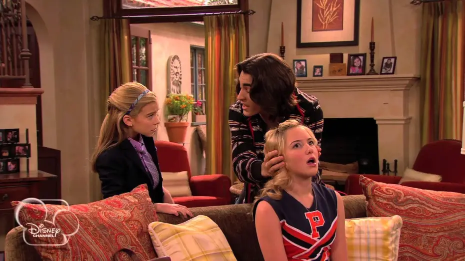Video for the series Dog with a Blog — Dog with a Blog | Stan of the House - Meet the Family! | Disney Channel UK
