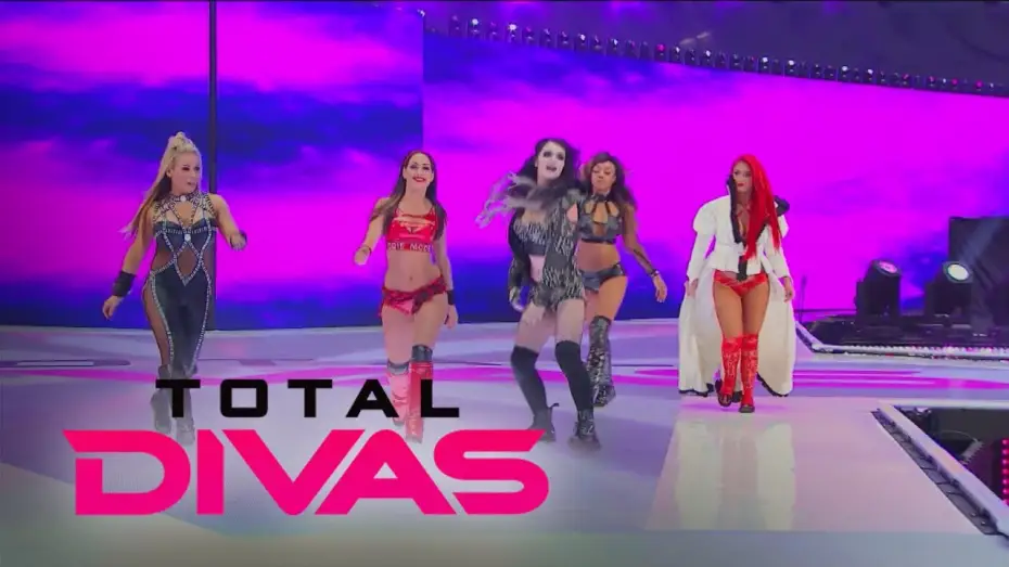 Video for the series Total Divas — "Total Divas" Get Down! | E!