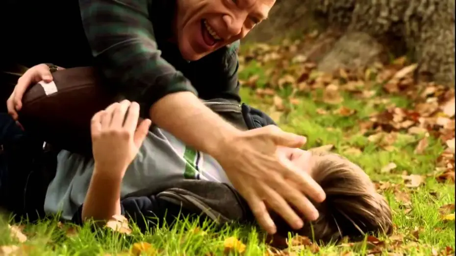 Video for the series Growing Up Fisher — Growing Up Fisher, 2013. Trailer. / Путеводитель по семейной жизни