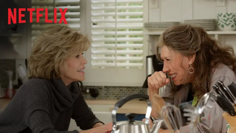 Video for the series Grace and Frankie — Offizieller Trailer [OmU]