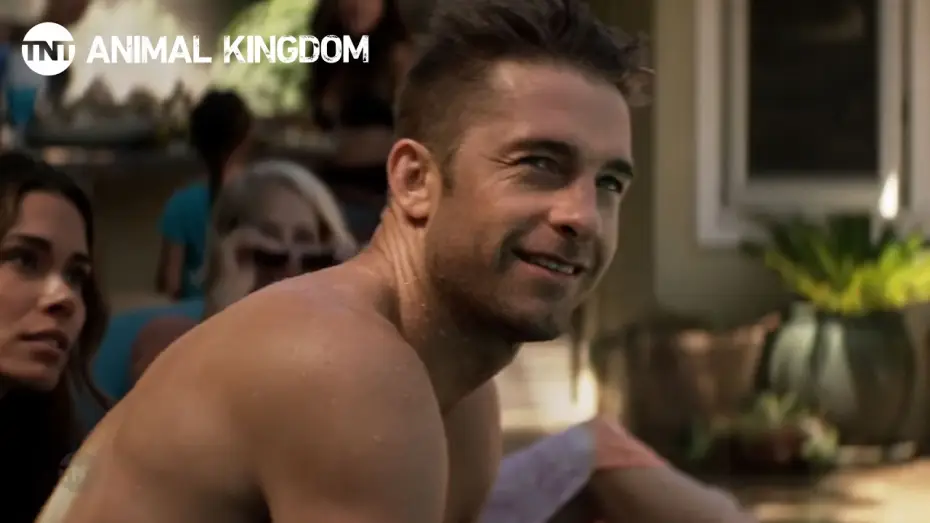 Видео к сериалу Animal Kingdom — Animal Kingdom: Pool Party - Season 1, Ep. 1 [CLIP #2] | TNT