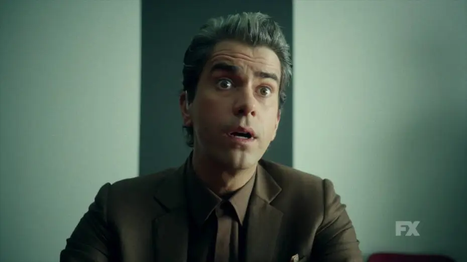 Видео к сериалу Legion — Official Trailer #1