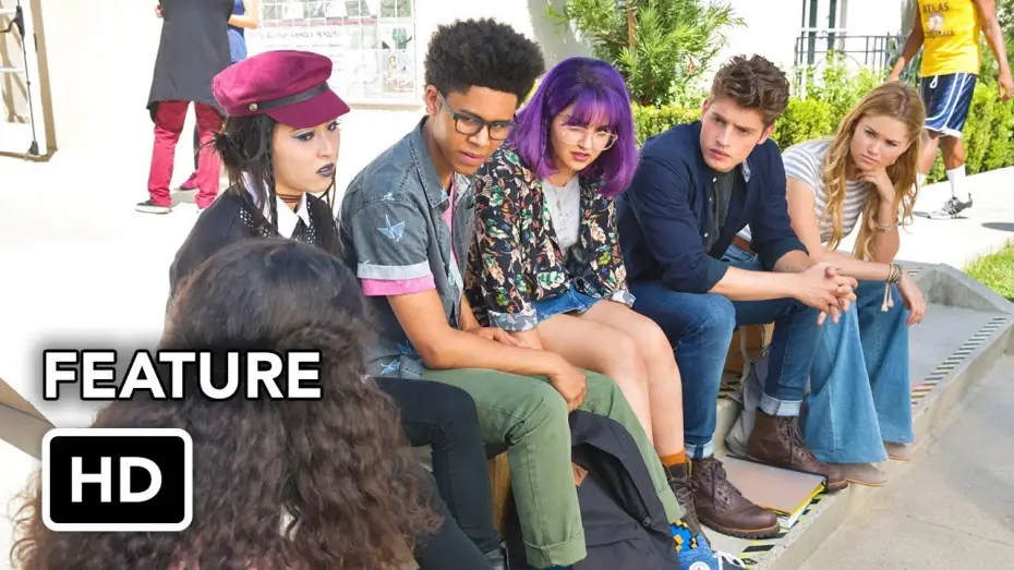 Видео к сериалу Marvel's Runaways — "From Page to Screen" Featurette