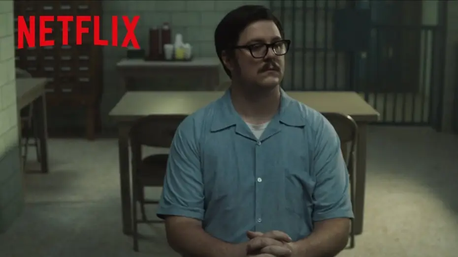 Video for the series MINDHUNTER — Cameron Britton Transforms Into Disturbed Killer Ed Kemper