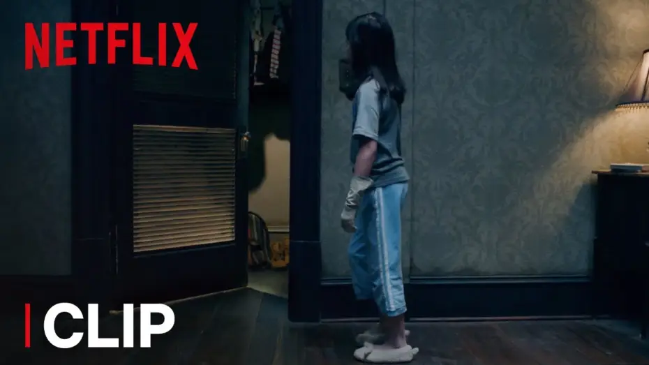 Video for the series The Haunting of Hill House — The Haunting of Hill House | Clip: Can You Spot What’s Hidden in the Closet? | Netflix