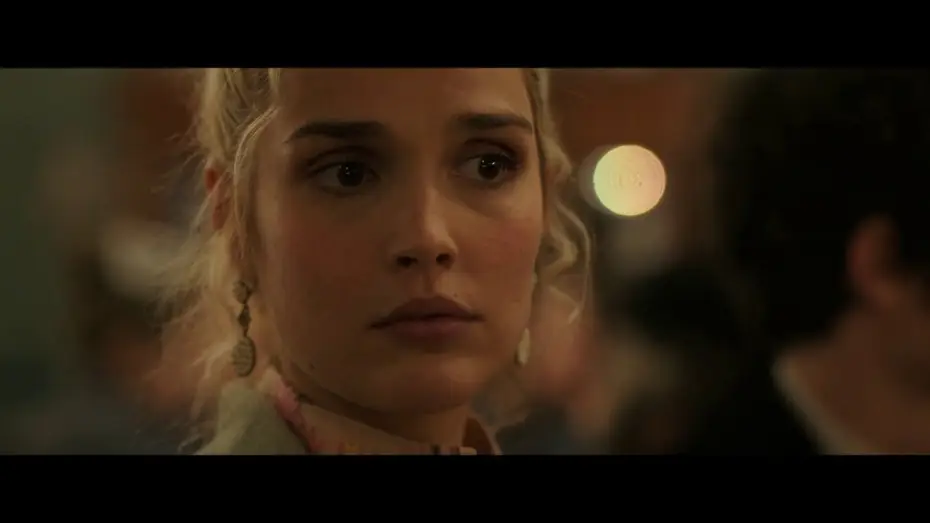 Video for the series The Bonfire of Destiny — El Bazar de la Caridad   Temporada 1 Tráiler