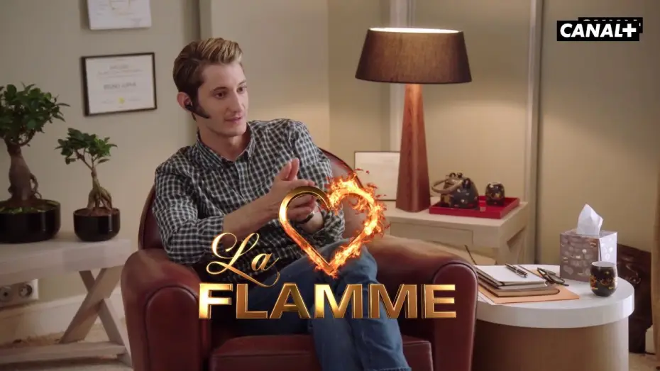Video for the series The Flame — La Flamme - Double consultation (Extrait)