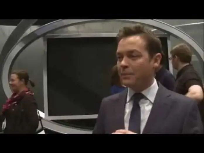 Video for the series Catchphrase — New Catchphrase - behind the scenes