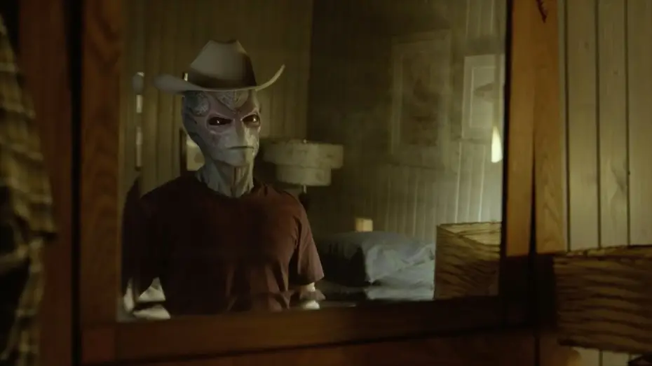 Видео к сериалу Resident Alien — Resident Alien (2021) Series Trailer