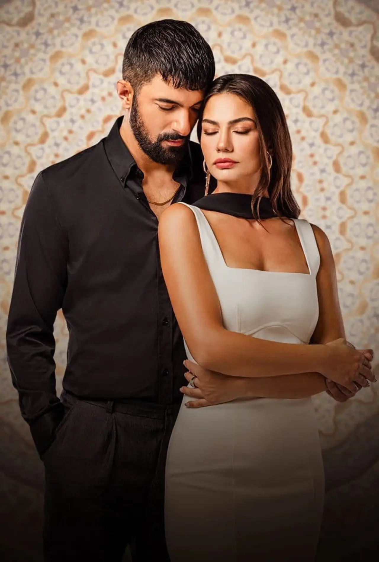 Постер к сериалу "My Name Is Farah"