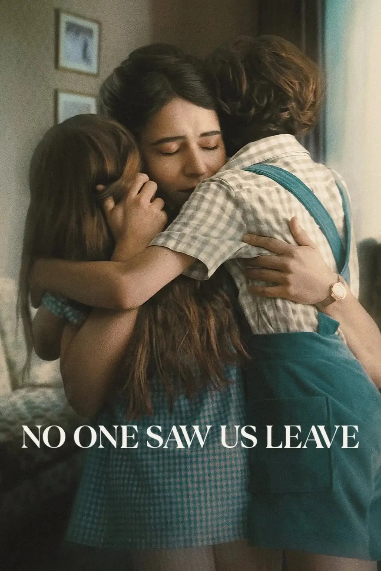 Постер к сериалу "No One Saw Us Leave"