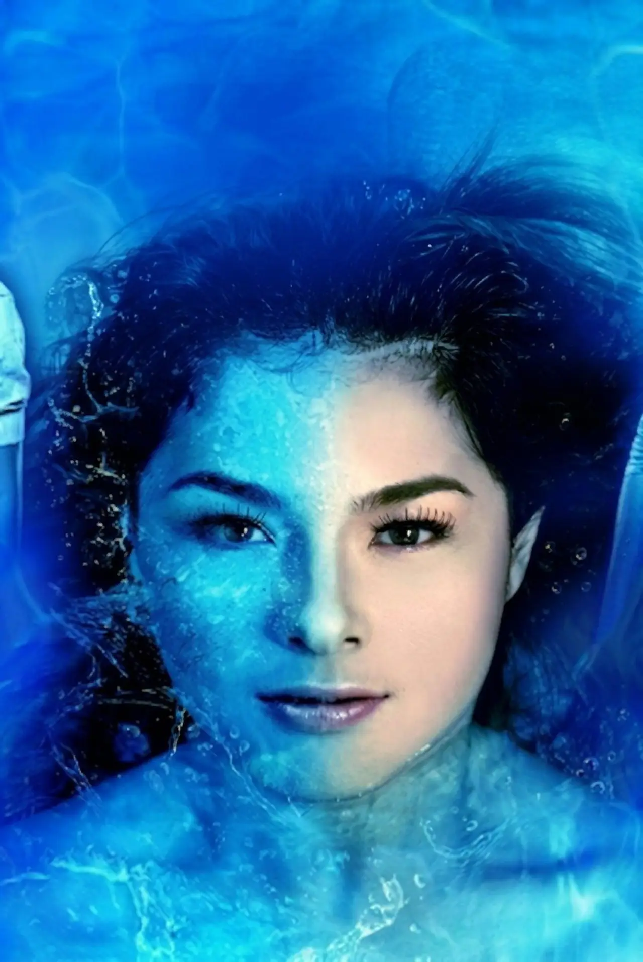 Series poster "Agua Bendita"