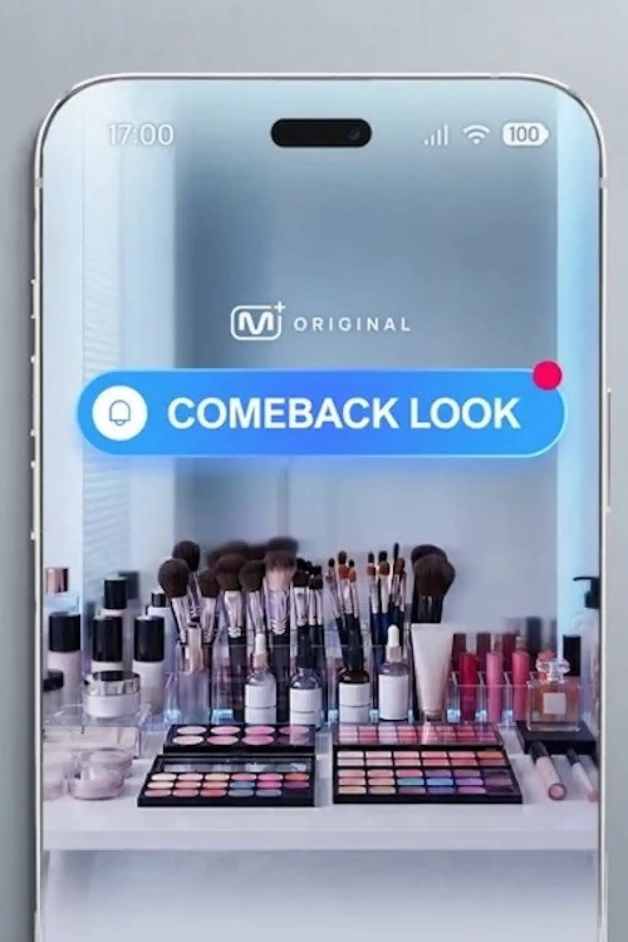 Series poster "COMEBACK LOOK"