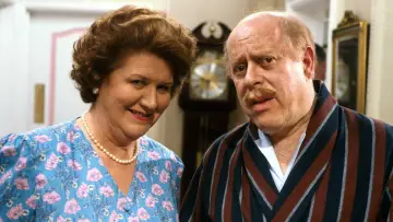 Backdrop for the TV series "Keeping Up Appearances" #1542251