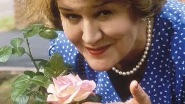 Backdrop for the TV series "Keeping Up Appearances" #1542252