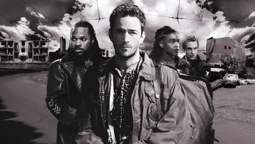 Backdrop for the TV series "Jeremiah" #1830576