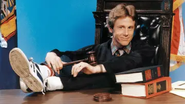Backdrop к сериалу "Night Court" #1322497
