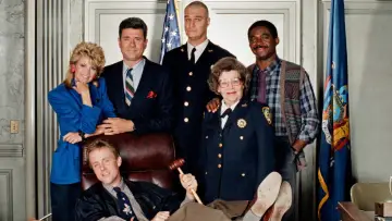 Backdrop к сериалу "Night Court" #1322502