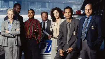 Backdrop к сериалу "NYPD Blue" #1253141