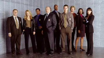 Backdrop к сериалу "NYPD Blue" #1253143