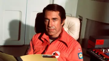 Backdrop к сериалу "Space: 1999" #1377643