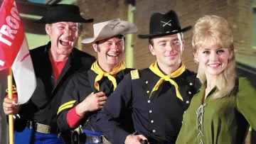 Backdrop к сериалу "F Troop" #1434596