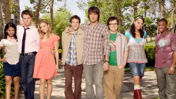 Backdrop к сериалу "Greek" #1377427