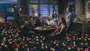 Backdrop к сериалу "Six Feet Under" #1299220