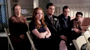 Backdrop к сериалу "Six Feet Under" #1299226