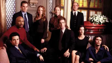 Backdrop к сериалу "Six Feet Under" #1299258